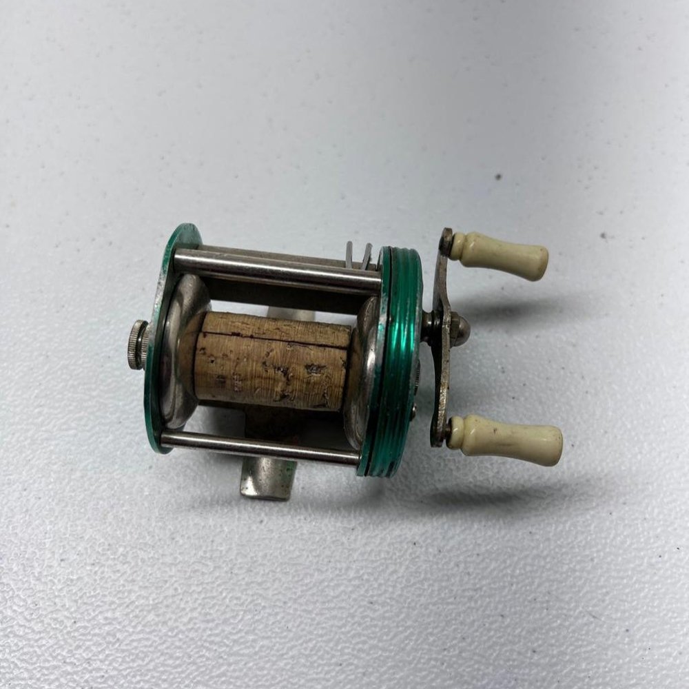 Vintage Green Dragon Casting fishing Reel